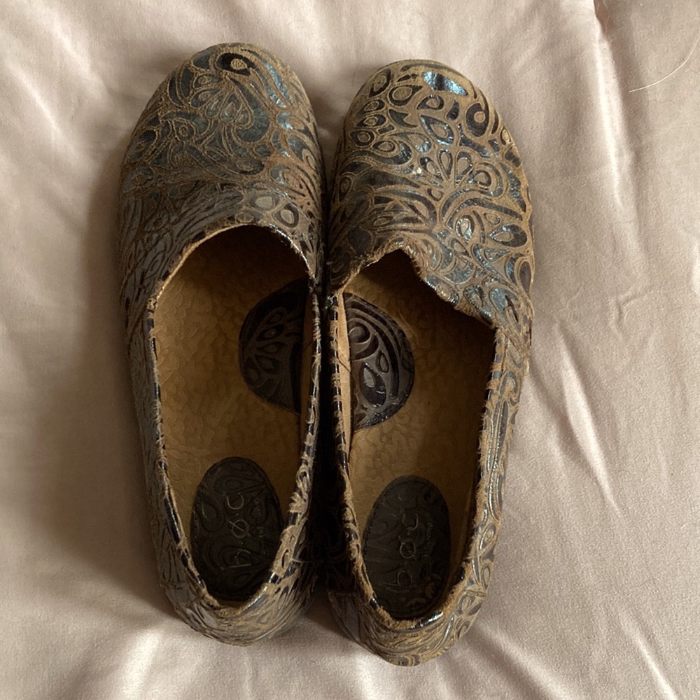 B.O.C Born Concept Floral Etch Design Slip-ons